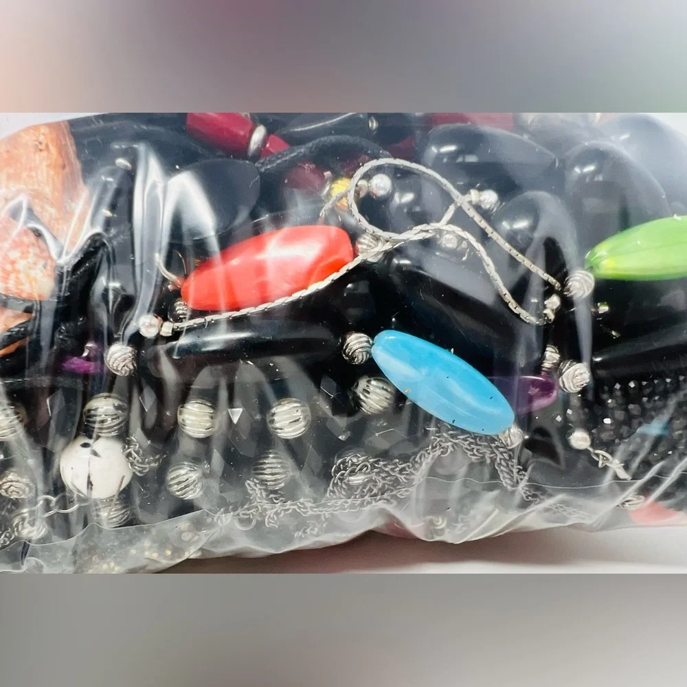 Vintage & Modern Black Colored Beaded Necklace, Mystery Jewelry Lot 6LBS - Picture 11 of 14